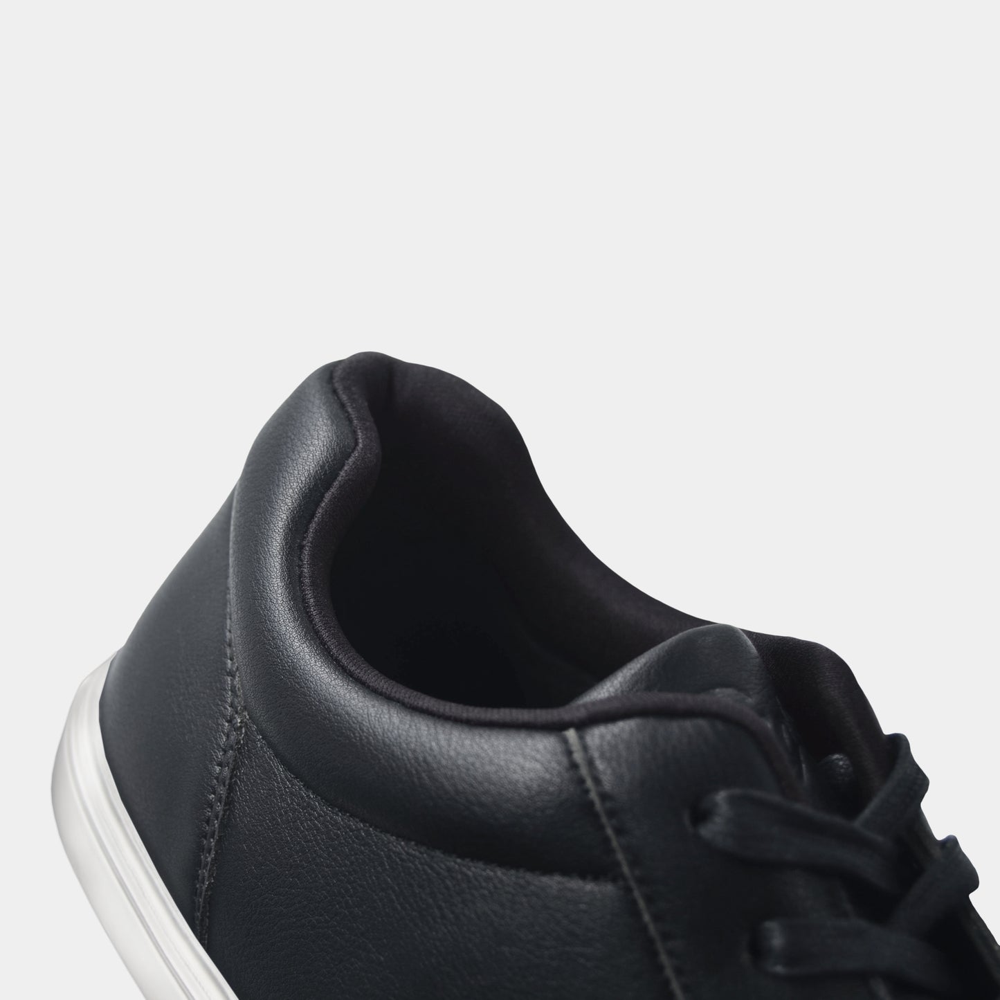 Fuego - Low-Top - Black